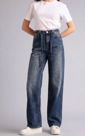 DarkBlue Street jeans with a thin denim belt