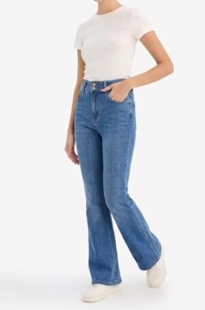 Dark blue flare jeans, high-waisted Lycra with two buttons